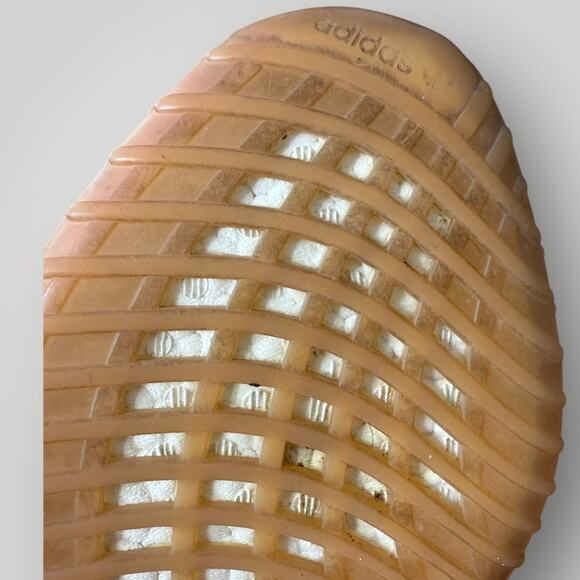 Adidas Yeezy Boost 350 V2 Clay EG7490 Size 11,5 - Picture 8 of 11